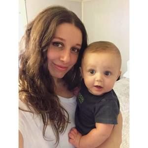 Meet your Posher, Kaitlyn